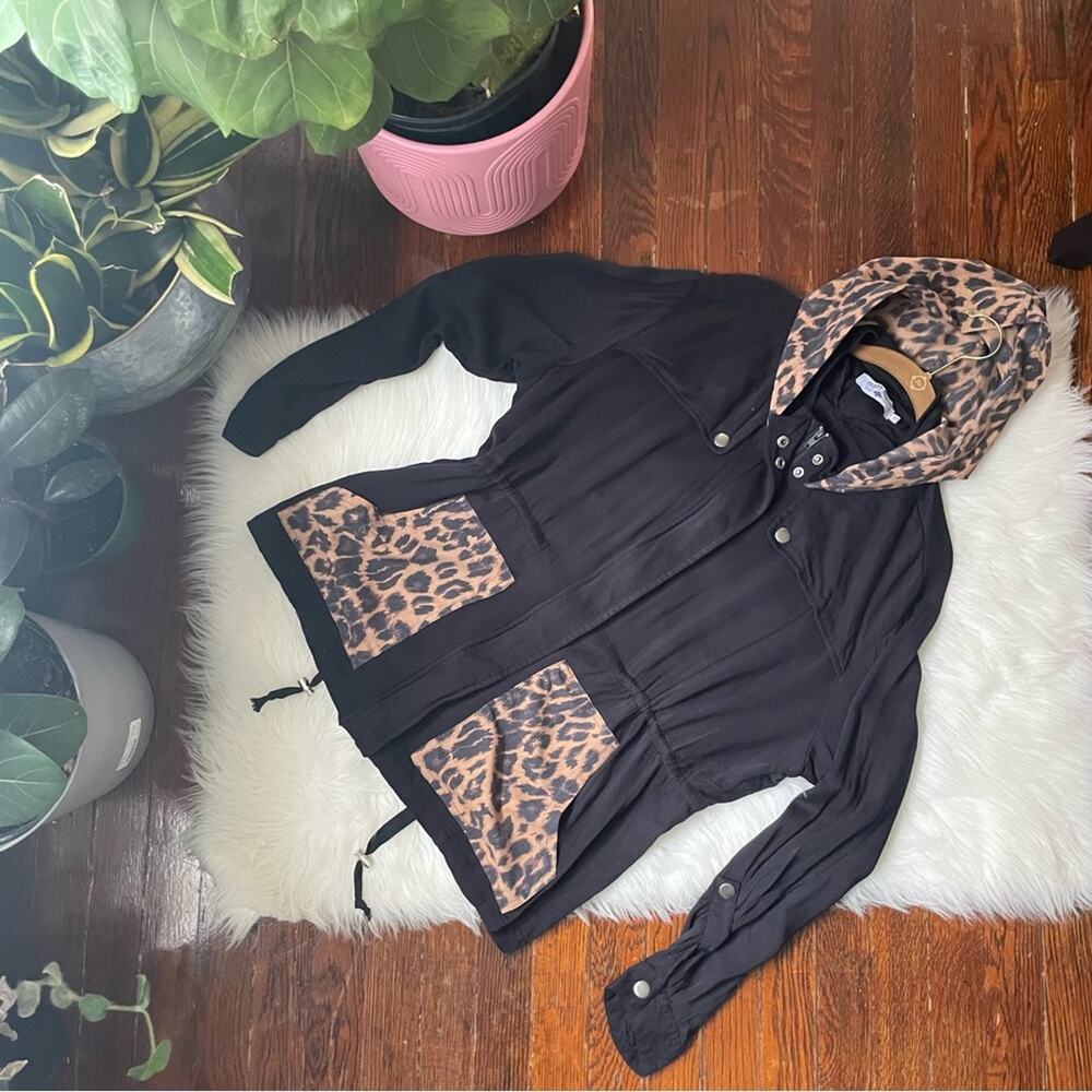 Leopard Print Black Lightweight Jacket - image 1